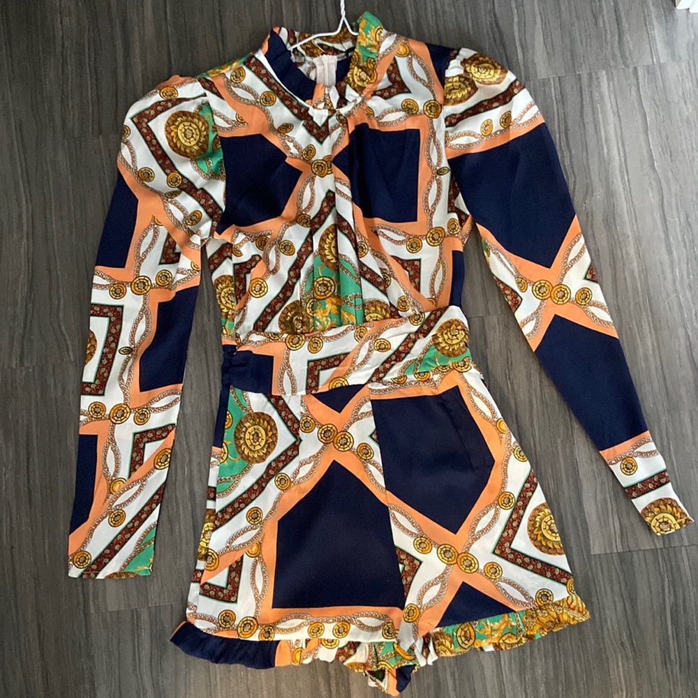 PrettyLittleThing Navy, Peach & Green Chain Print Long-Sleeve Romper - Picture 1 of 1